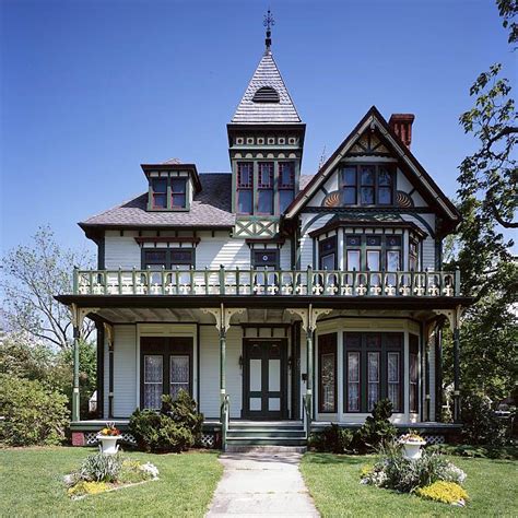 queen anne style architecture in the united states.